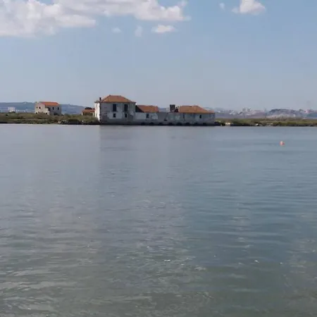 Casa Do Rio - Riverside House Seixal (Setubal)