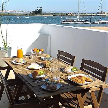 Casa Do Rio - Riverside House *